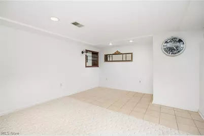 614 Red Rock Drive, Wadsworth, OH 44281 - Photo 33