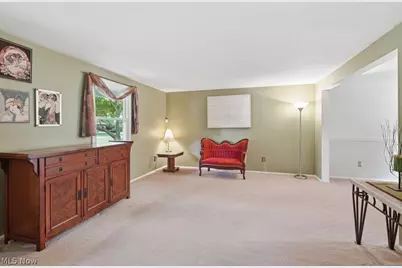 187 Fox Run Drive, Munroe Falls, OH 44262 - Photo 3