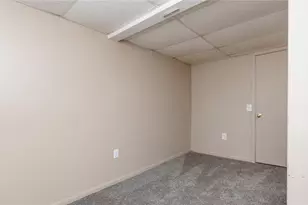 1751 Blaine Ave, Cambridge, OH 43725 - Photo 19