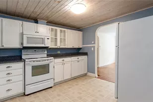 1751 Blaine Ave, Cambridge, OH 43725 - Photo 11