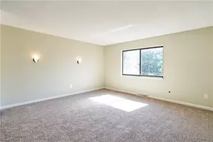 880 Hampton Ridge Dr, Akron, OH 44313 - Photo 17