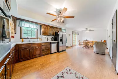 4760 Oster Road, Sheffield Village, OH 44054 - Photo 13