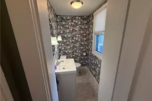400 Thompson Ave, East Liverpool, OH 43920 - Photo 11