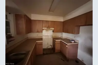 9404 Mount Auburn Avenue, Loveland, OH 44104 - Photo 7