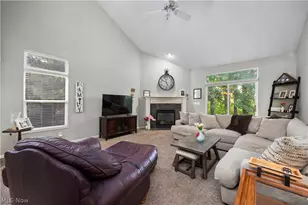 652 Lakeside Dr, Avon Lake, OH 44012 - Photo 7