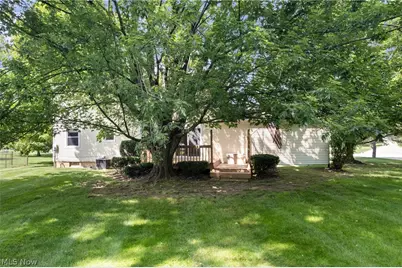 2329 Oak Point Drive, Akron, OH 44321 - Photo 31