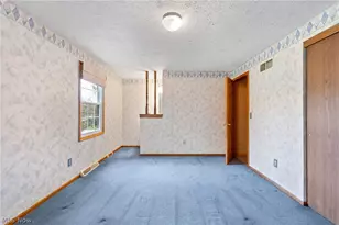 2329 Oakpoint Dr, Akron, OH 44321 - Photo 21