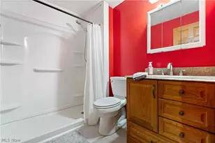 2329 Oakpoint Dr, Akron, OH 44321 - Photo 25
