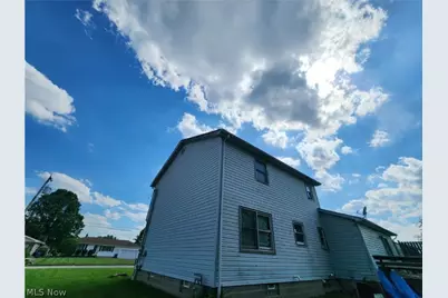 798 Devitt Avenue, Campbell, OH 44405 - Photo 7