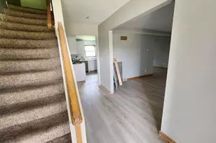 798 Devitt Ave, Campbell, OH 44405 - Photo 9