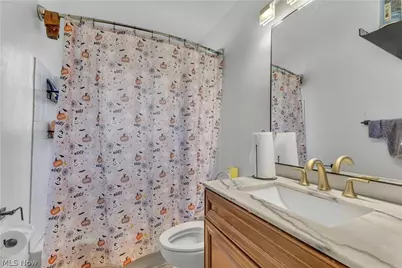 24611 Ridgeline Drive, Huber Heights, OH 44146 - Photo 13