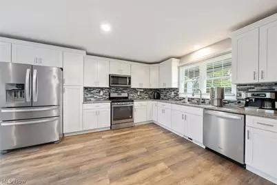 38524 Terrell Drive, North Ridgeville, OH 44039 - Photo 5