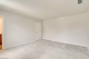 221 River Run Dr, Elyria, OH 44035 - Photo 27