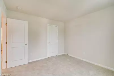 221 River Run Drive, Elyria, OH 44035 - Photo 13