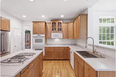 9359 Ashcroft Lane, Twinsburg, OH 44087 - Photo 13