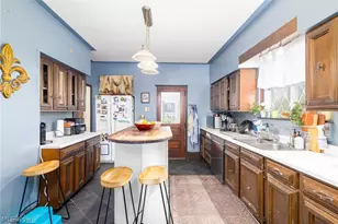 1132 Wellesley Ave, Steubenville, OH 43952 - Photo 7