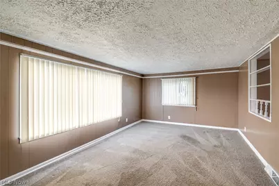 1231 Spangler Street NE, Canton, OH 44714 - Photo 13