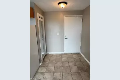 11850 Edgewater Drive #925, Oakwood, OH 44107 - Photo 9