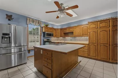 402 Williams Avenue, Williamstown, WV 26187 - Photo 21