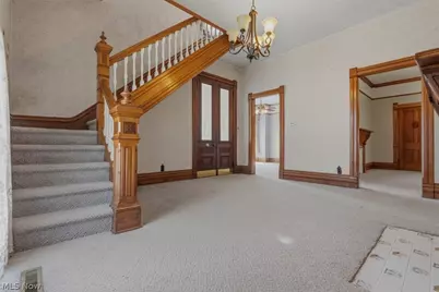 402 Williams Avenue, Williamstown, WV 26187 - Photo 13