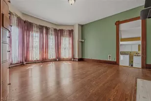 402 Williams Ave, Williamstown, WV 26187 - Photo 29