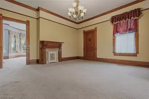 402 Williams Ave, Williamstown, WV 26187 - Photo 17