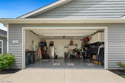 124 Acorn Lane, Elyria, OH 44035 - Photo 5