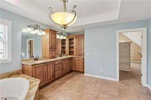 8021 Grayson Dr, Canfield, OH 44406 - Photo 11
