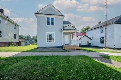 244 N Park Avenue, Alliance, OH 44601 - Photo 1