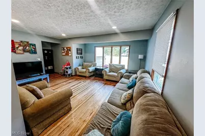102 W Howe Road, Tallmadge, OH 44278 - Photo 11