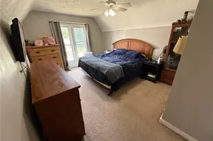 426 W 4th St, Uhrichsville, OH 44683 - Photo 5