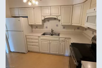 7209 S Churchill Place, Painesville, OH 44077 - Photo 3