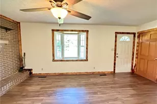9754 Stonecreek Rd, Newcomerstown, OH 43832 - Photo 11