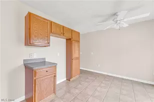 1218 W 24th St, Lorain, OH 44052 - Photo 9