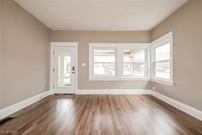 1376 Gladys Avenue, Oakwood, OH 44107 - Photo 23