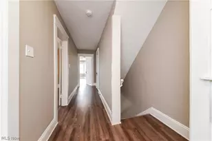 1376 Gladys Ave, Oakwood, OH 44107 - Photo 13