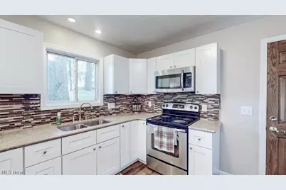 2045 Howard Street NE, Hartville, OH 44632 - Photo 15
