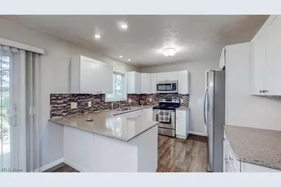 2045 Howard Street NE, Hartville, OH 44632 - Photo 11