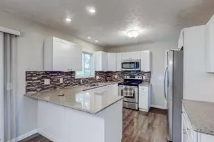 2045 Howard St NE, Hartville, OH 44632 - Photo 11