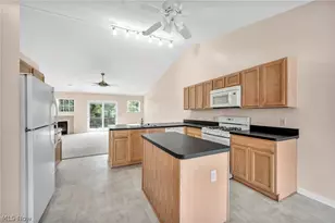 1024 St Michaels Way, Madison, OH 44057 - Photo 3