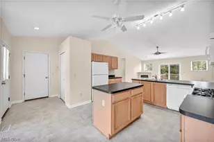 1024 St Michaels Way, Madison, OH 44057 - Photo 5