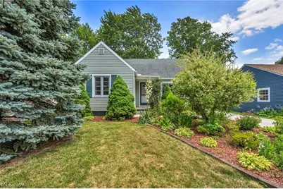 375 Olive Street, Elyria, OH 44035 - Photo 3
