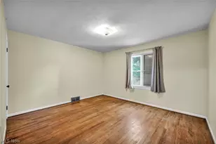 375 Olive St, Elyria, OH 44035 - Photo 29