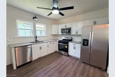 930 Exchange Street, Vermilion, OH 44089 - Photo 9