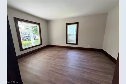 930 Exchange Street, Vermilion, OH 44089 - Photo 7