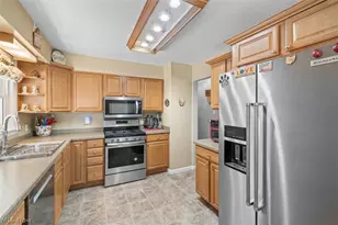 1872 19th St, Cuyahoga Falls, OH 44223 - Photo 11