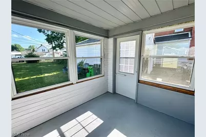 757 Elm Street, Coshocton, OH 43812 - Photo 5