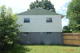1709 42nd St NW, Canton, OH 44709 - Photo 3