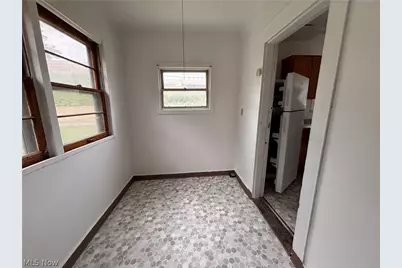 689 Brown Street, Akron, OH 44311 - Photo 7