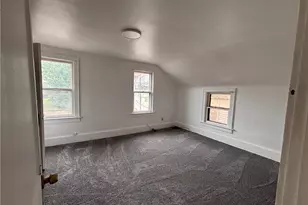 689 Brown St, Akron, OH 44311 - Photo 11